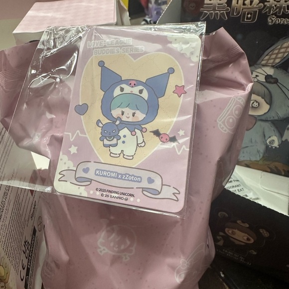 Sanrio x Zzoton Love-League Buddies Box - Picture 3 of 5